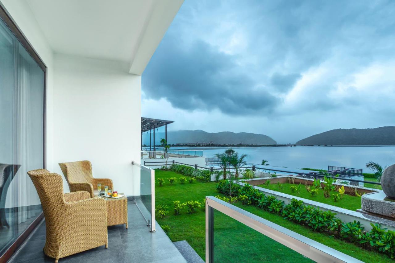 Hotel 'zana' Lakeview - Scenic Lakeside Udaipur